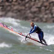 Step 2 instruction for Switch Stance Kono (jibe entry)