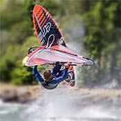 Step 6 instruction for Switch Stance Kono (jibe entry)